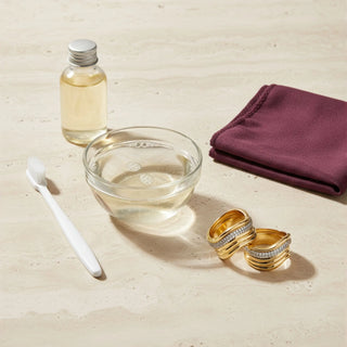 14 Ayar Altın ve Pırlanta Takılar Evde Güvenle Nasıl Temizlenir?