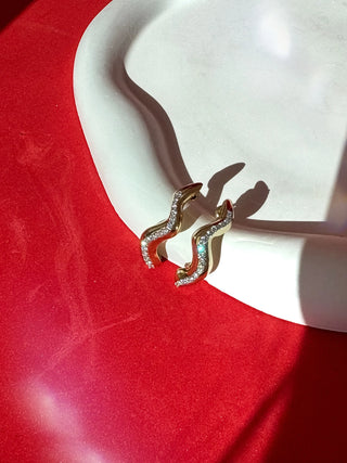 Stream Wave Diamond Earrings